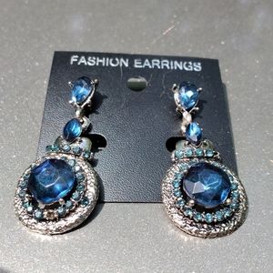 Blue cubic zirconia fashion earrings
